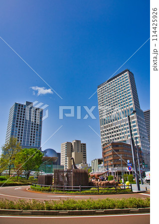 北陸新幹線開業に沸く 114425926