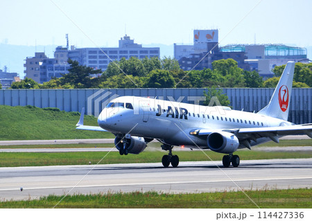 大阪国際空港 JAL 飛行機 着陸態勢 スカイパーク 大阪国際空港 JAL 飛行機 着陸態勢 スカイパーク 114427336