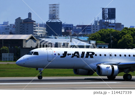 大阪国際空港　JAL　飛行機　着陸態勢　スカイパーク 114427339