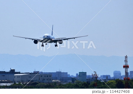 大阪国際空港 ANA 飛行機 離陸態勢 スカイパーク 大阪国際空港 ANA 飛行機 離陸態勢 スカイパーク 114427408