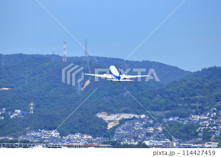大阪国際空港 ANA 飛行機 離陸態勢 スカイパーク 大阪国際空港 ANA 飛行機 離陸態勢 スカイパーク 114427459