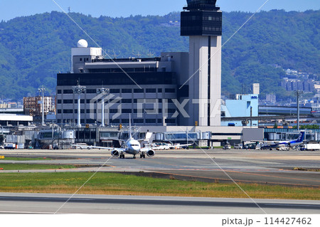 大阪国際空港 ANA 飛行機 離陸態勢 スカイパーク 大阪国際空港 ANA 飛行機 離陸態勢 スカイパーク 114427462