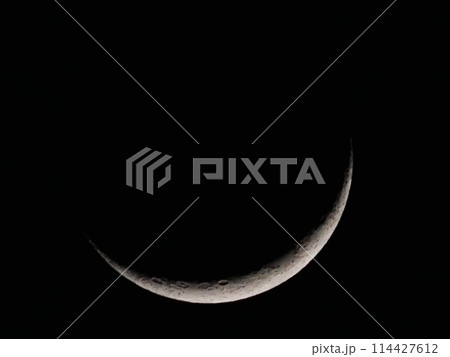 上弦の三日月の写真素材 [114427612] - PIXTA