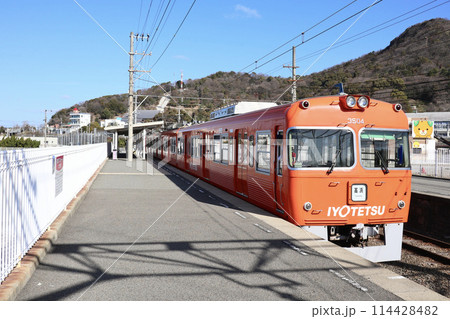 愛媛県にある梅津寺駅 114428482