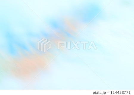パステル青色系の流れるような背景 114428771