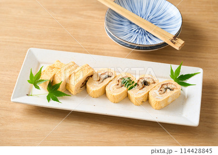 う巻き（鰻の玉子焼き） 114428845