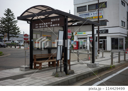 新庄駅　周辺の風景　（山形県新庄市） 114429499