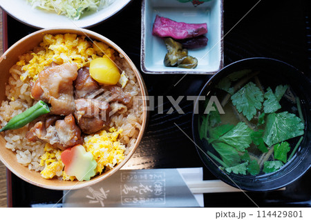 鶏めし（大館市） 114429801
