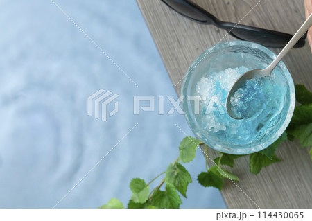 かき氷 プールサイド スプーン かき氷 プールサイド スプーン 114430065