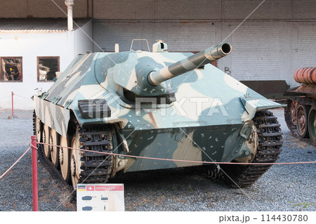 ドイツ軍ヘッツァー軽駆逐戦車（正面） 114430780