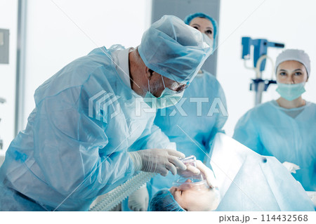 professional doctors working in the crisis care centre 114432568