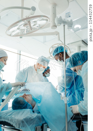 foreign mixed race doctors aer qualified in aesthetic medicine 114432759