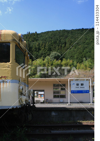 廃線駅のキハ58保存車両 114433304