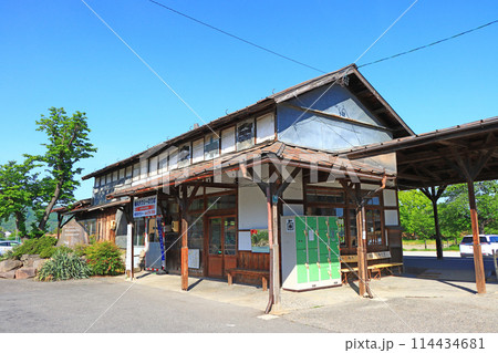 長野県長野市、旧松代駅の風景 114434681
