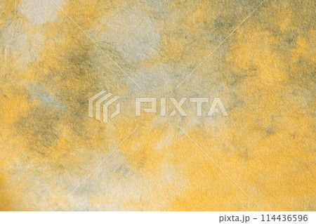 背景素材　和紙　黄色 114436596