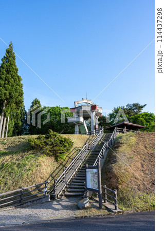 富山県砺波市　散居村展望台　散居村風景を一望できる絶景スポット 114437298