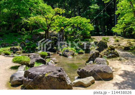 福井県　一乗谷朝倉氏遺跡　諏訪館跡庭園 114438026