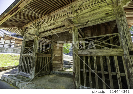 本山寺 仁王門 岡山県美咲町 本山寺 仁王門 岡山県美咲町 114444341
