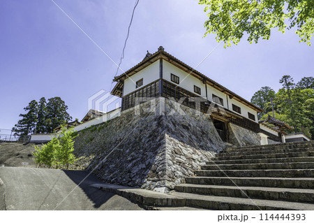 本山寺　長屋門　岡山県美咲町 114444393