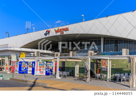 神奈川県　東名高速道路にある海老名サービスエリア 114446055