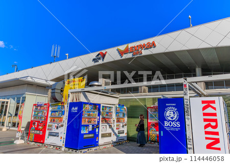 神奈川県　東名高速道路にある海老名サービスエリア 114446058