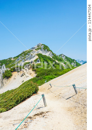 夏の燕岳登山（燕山荘～燕岳山頂） 114447504
