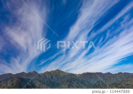 巻雲　太鼓岩　洋上アルプス屋久島(春 114447889