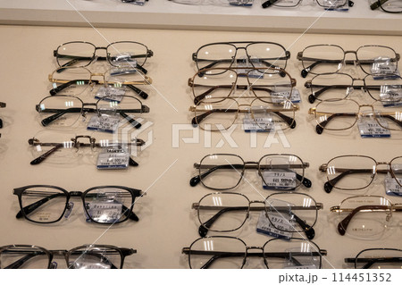 眼鏡屋さんのメガネ 眼鏡屋さんのメガネ 114451352