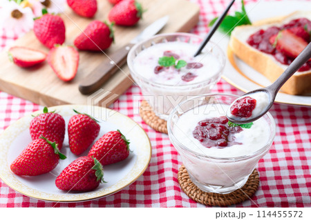 苺ジャム ヨーグルト 114455572