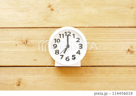 時計 時間 7時 19時 7:00 19:00 時計 時間 7時 19時 7:00 19:00 114456019