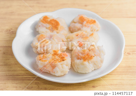 海老とはんぺんのフワフワ焼き 114457117