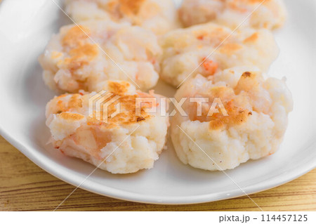 海老とはんぺんのフワフワ焼き 114457125