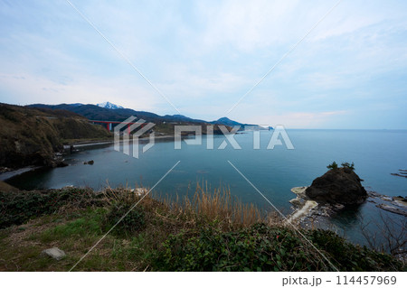 恋人岬からの景色 114457969