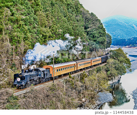 大井川鉄道の蒸気機関車 114458438