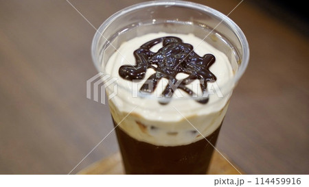 カフェのアイスコーヒー 114459916