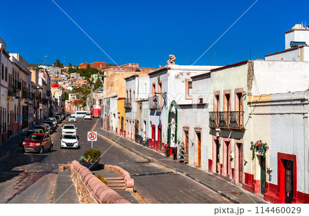 Traditional houses in the old town of Zacatecas, UNESCO world heritage in Mexico 114460029