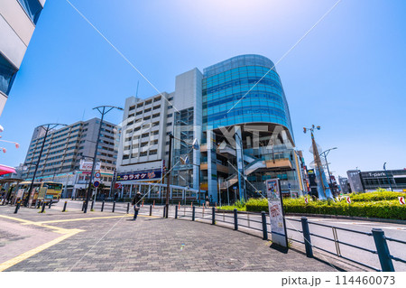 日本の藤沢都市景観 湘南台駅出入口(地下鉄・小田急・相鉄線)前などを望む 日本の藤沢都市景観 湘南台駅出入口(地下鉄・小田急・相鉄線)前などを望む 114460073
