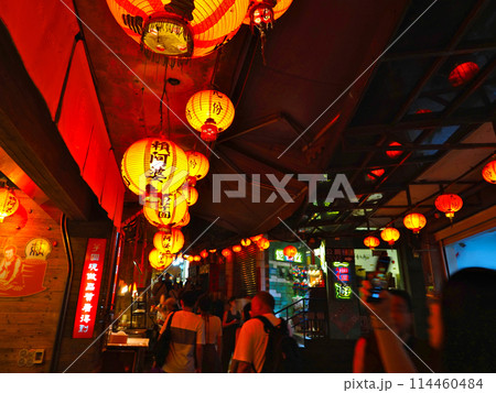 台湾・夜の九份(九分)老街 台湾・夜の九份(九分)老街 114460484