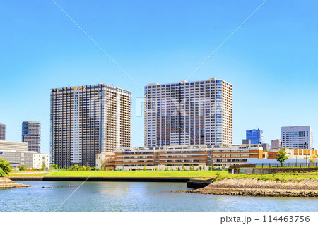 東京都　江東区有明のマンション群 114463756