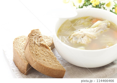 手羽元と野菜のスープ 手羽元と野菜のスープ 114466466