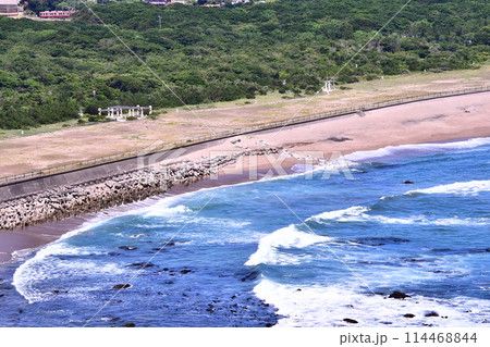 海沿いを走行する銚子電鉄 海沿いを走行する銚子電鉄 114468844