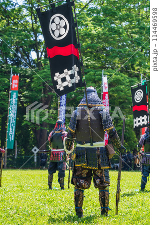長篠合戦のぼりまつり、火縄銃の演武〈愛知県新城市〉 114469598