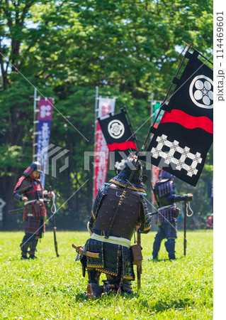 長篠合戦のぼりまつり、火縄銃の演武〈愛知県新城市〉 114469601