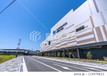 日本の横浜都市景観 横浜市営地下鉄 下飯田駅前のゆめが丘ソラトスなどを望む 114470622