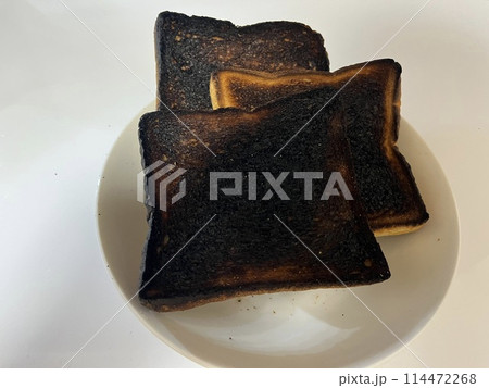 焦げたパン  焦げたパン  114472268