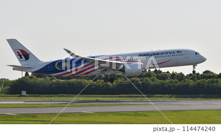 マレーシア航空エアバスA350成田アプローチ 114474240