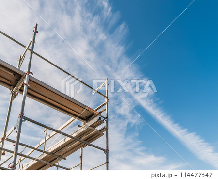 足場　青空 114477347