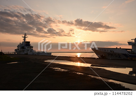 夕焼け 114478202
