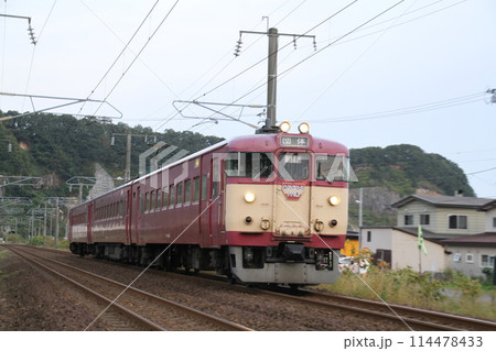 711系電車　さよなら列車 114478433