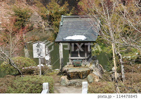 日本三景の京都天橋立の春風景 日本三景の京都天橋立の春風景 114478845